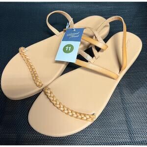 NWT Ladies Universal Thread Tan Tommie Triple Strap Sandals - Size 11
